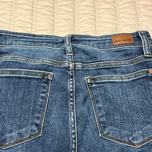 Judy Blue straight leg skinny jeans size 5/27 New, excellent condition